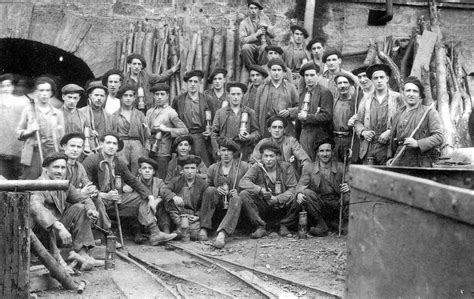 La Rebelión de los Mineros en Ipoh 1910-1912: Lucha por la Justicia Social y el Legado de un Movimiento Obrero Rebelde